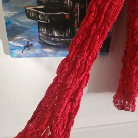 Red Textured Mesh Stretchy Top - Picture 4 of 4